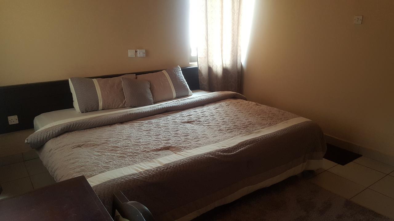 אקרה First Choice Hotel מראה חיצוני תמונה